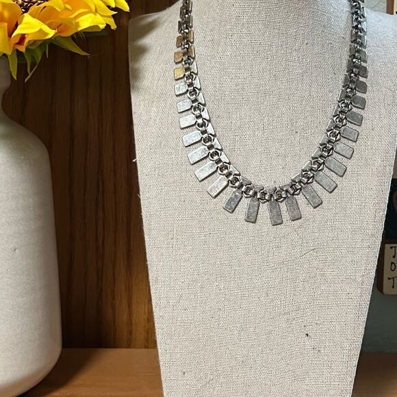 Premier Designs Silver Statement Necklace with Crystal Embellishments PDNK#2 - Picture 1 of 9